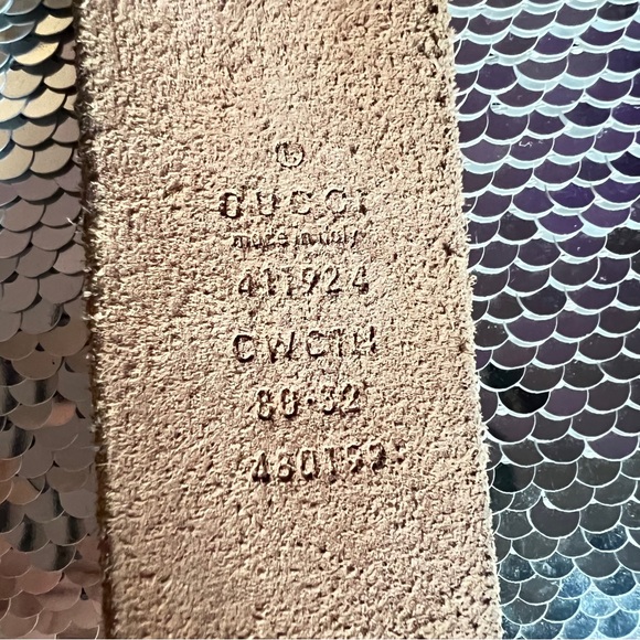 Gucci Leather Belt with Gold Buckle - Picture 6 of 11